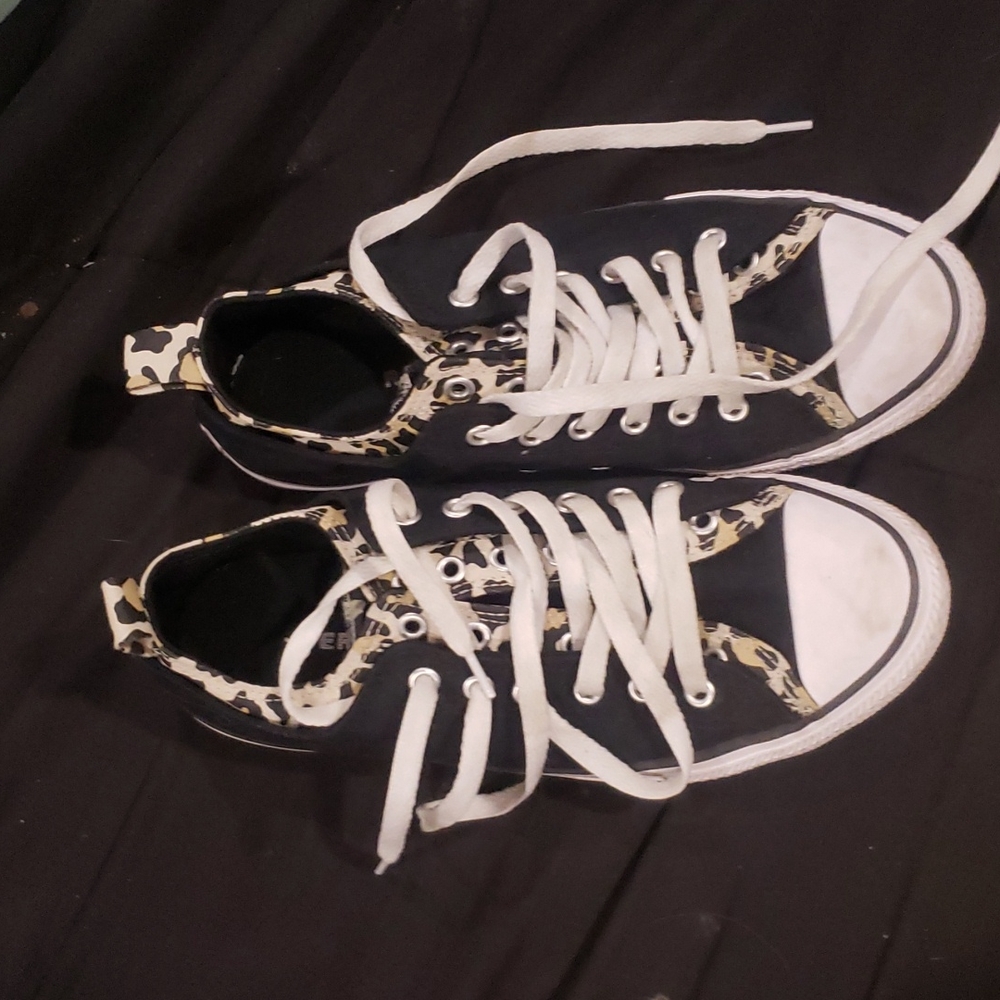Converse! Double tounged cheeta print!